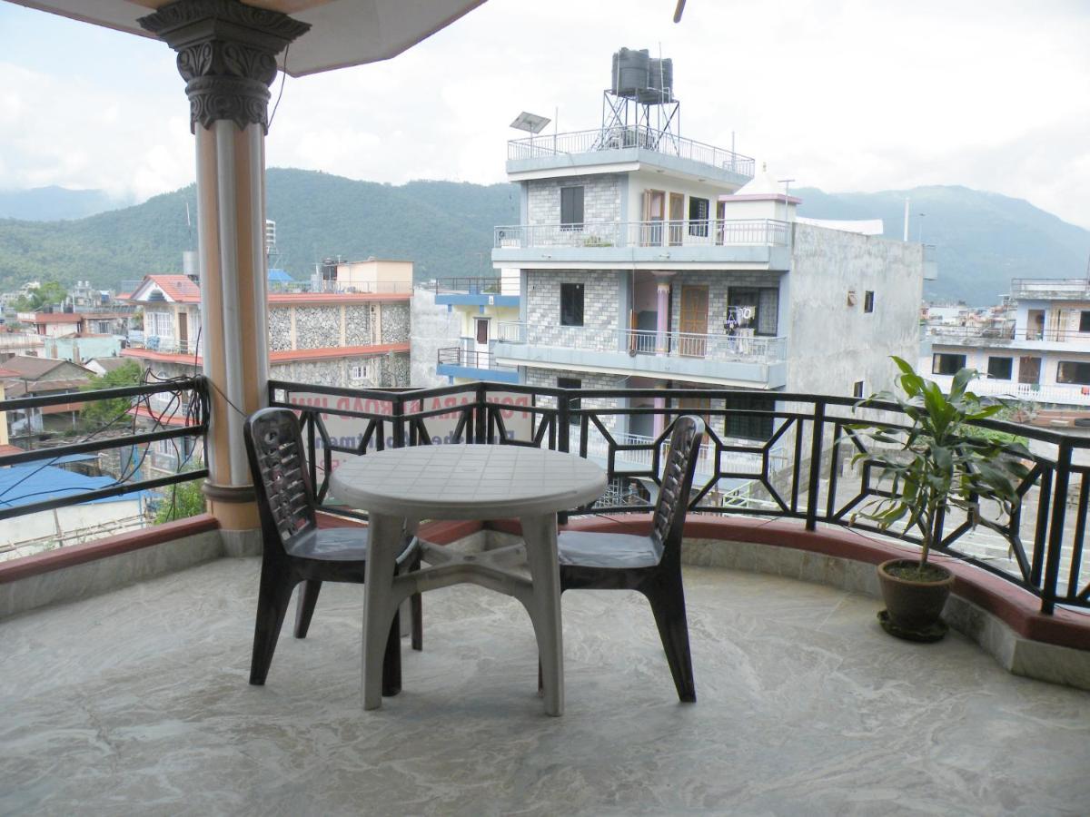 Pokhara Abroad Inn Exteriör bild
