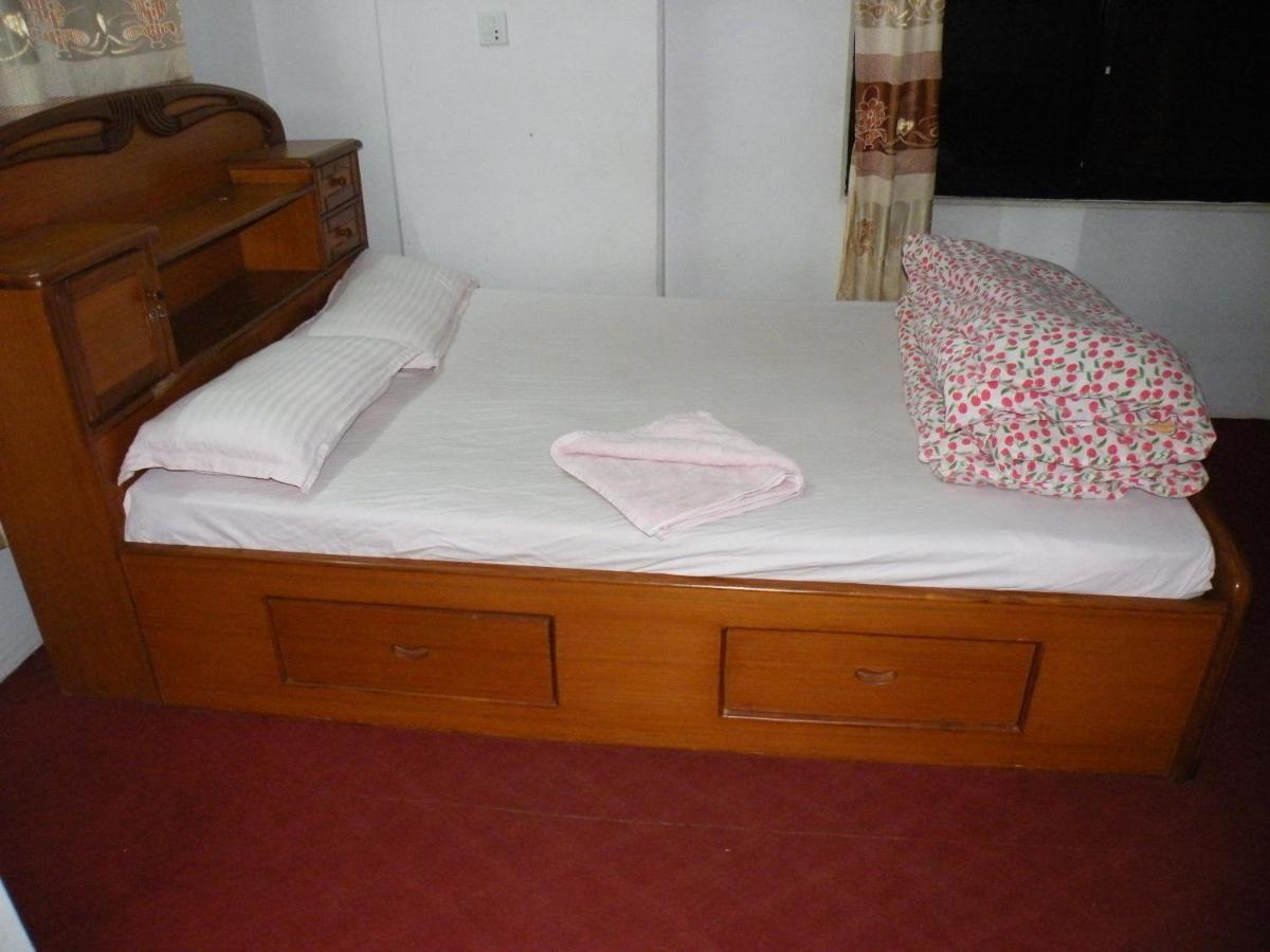 Pokhara Abroad Inn Exteriör bild